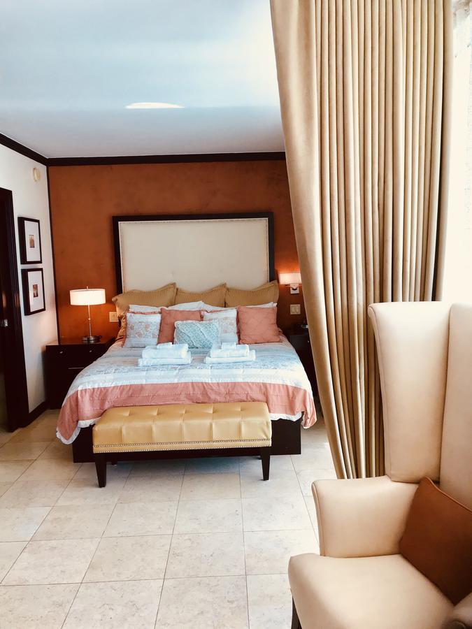 Apartment At De Soleil Hotel On Ocean Drive Маями Бийч Екстериор снимка